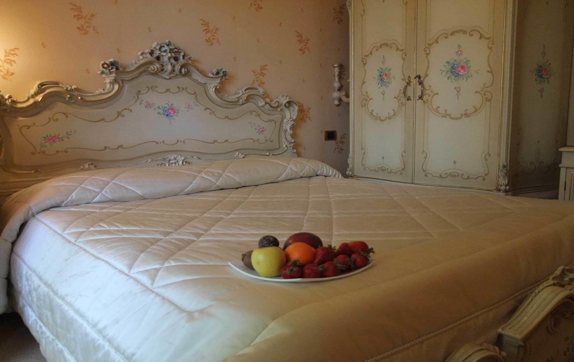 Hotel Imperiale Terzigno Eksteriør billede